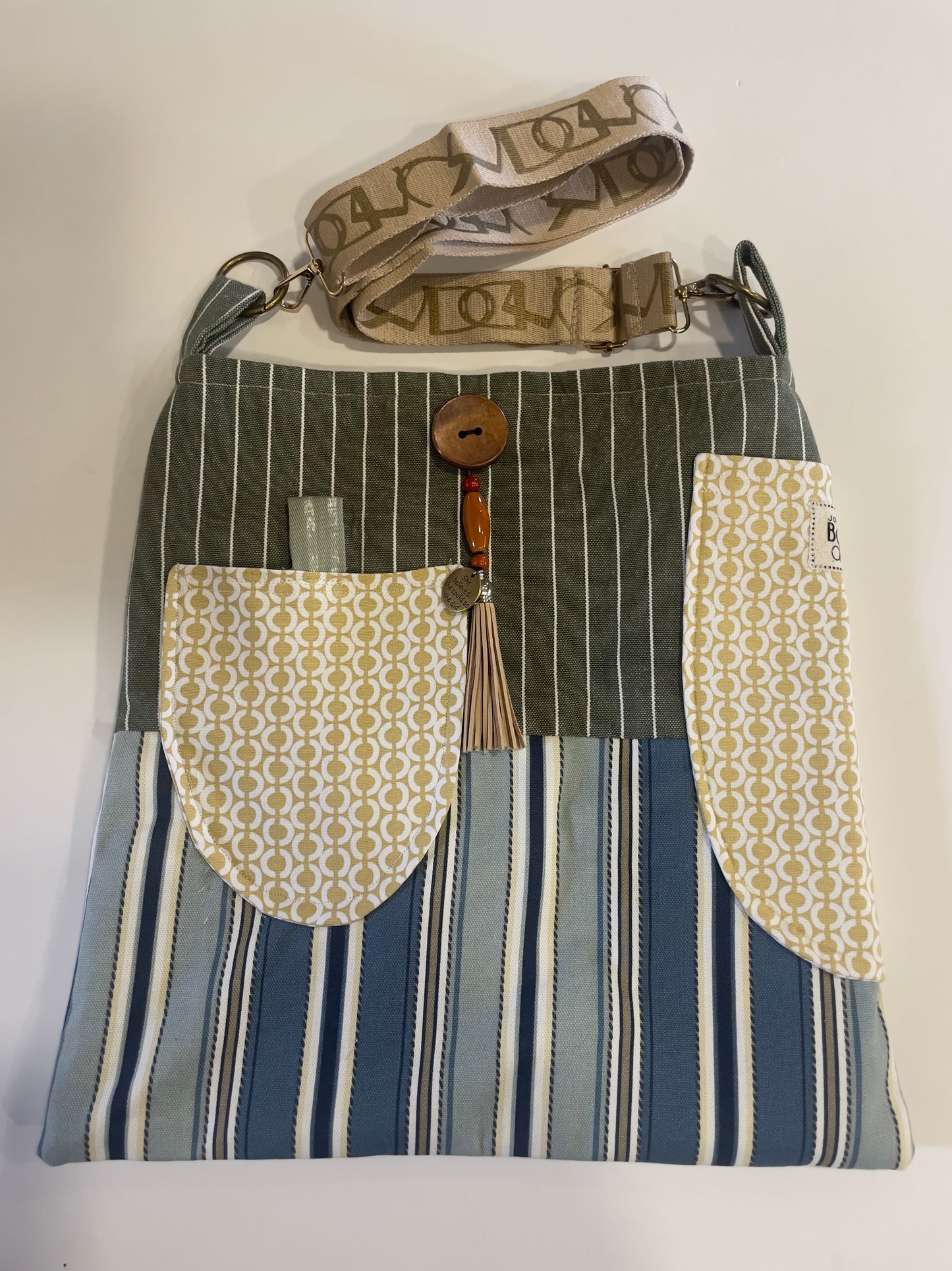 VIBEZ Locations - BoHoBo Travel Style Bags I Satchels with Inspirational Charms